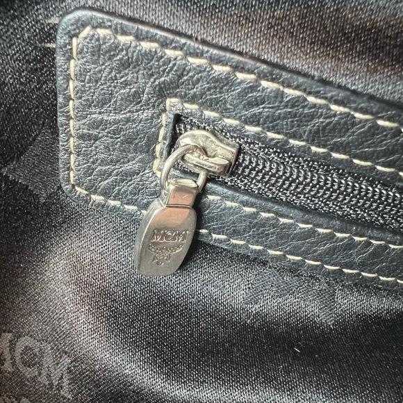 MCM RARE Vintage Tote Duffle Pebble Leather Bag Black COA A6770 - Picture 12 of 13